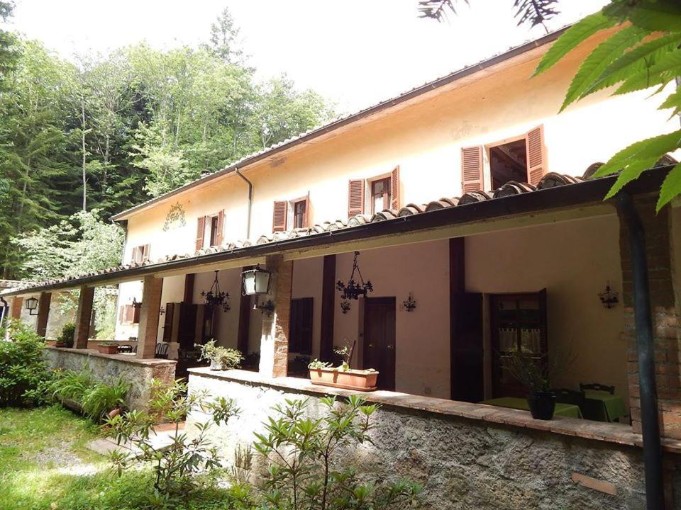 Agriturismo Fonte Magria Аббадія-Сан-Сальваторе Екстер'єр фото